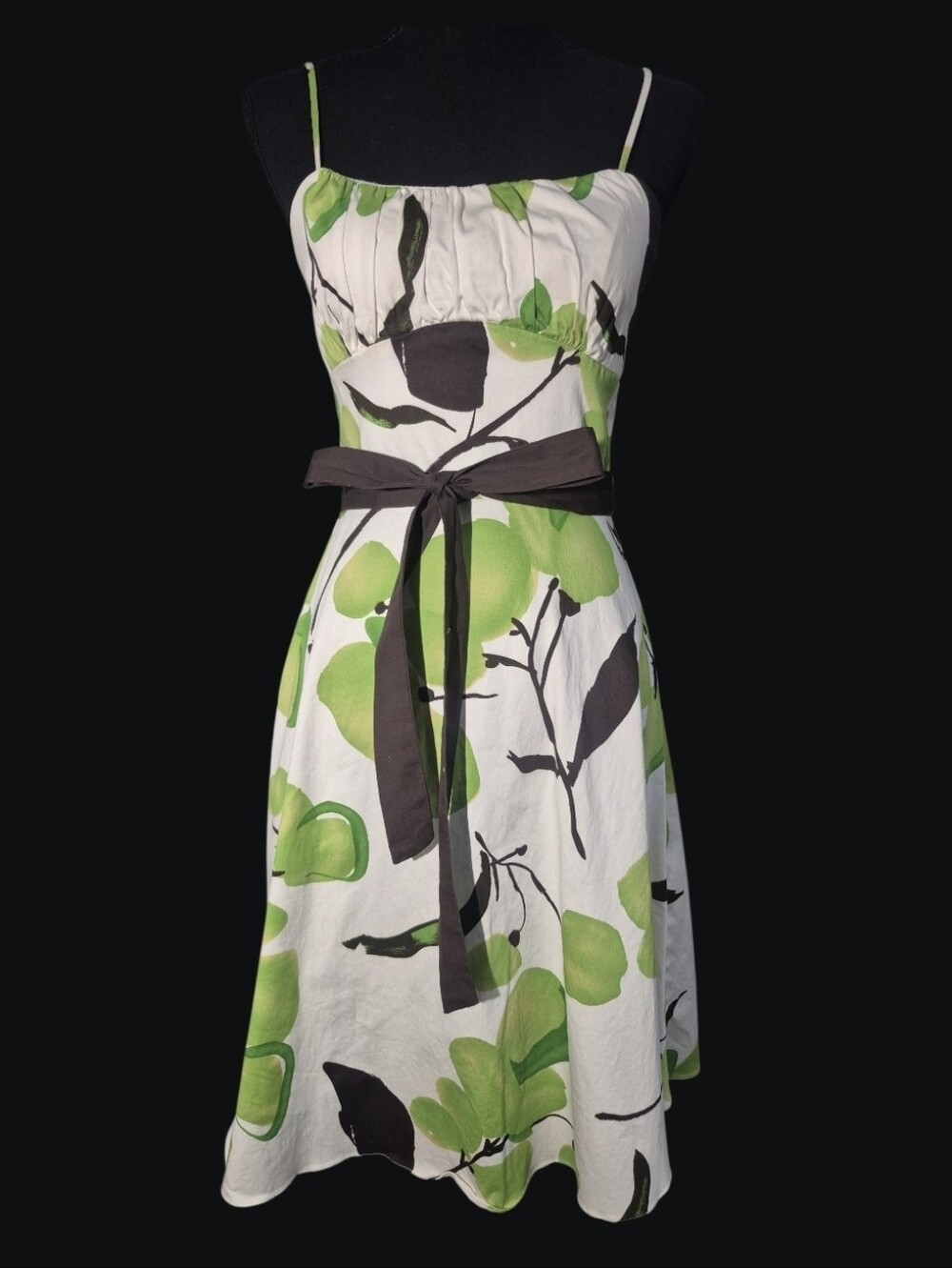 APNY Green White Floral Spaghetti Strap Belted Sundress Knee Length This vibr